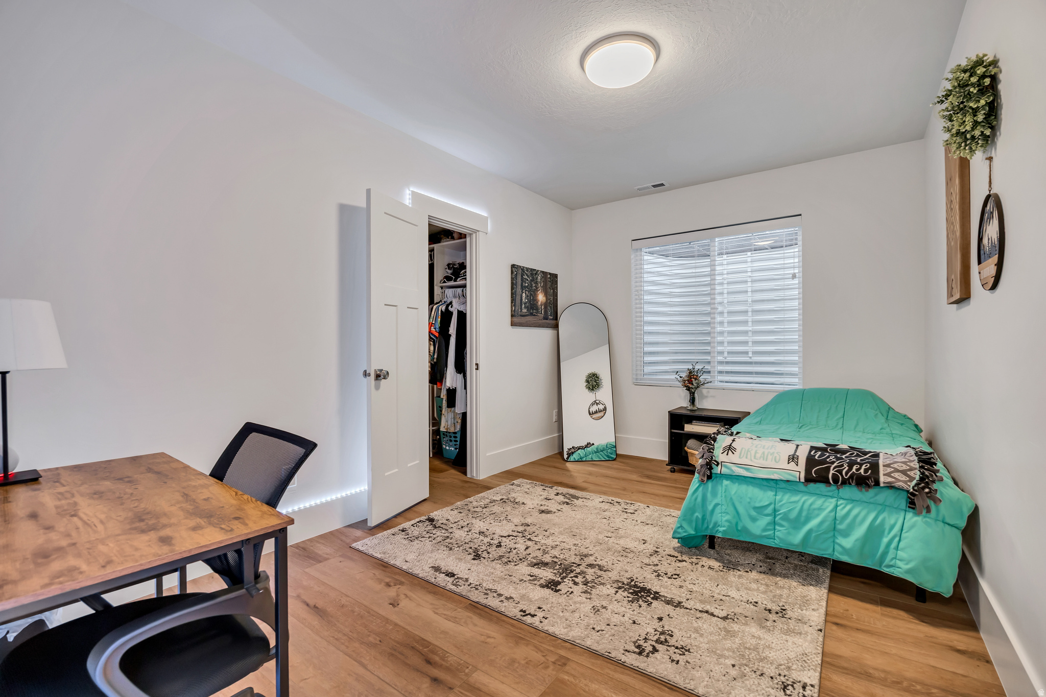 WILLOW POINTE - Residential