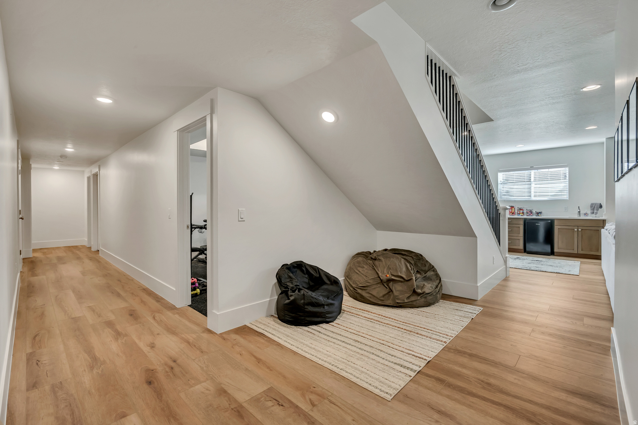 WILLOW POINTE - Residential