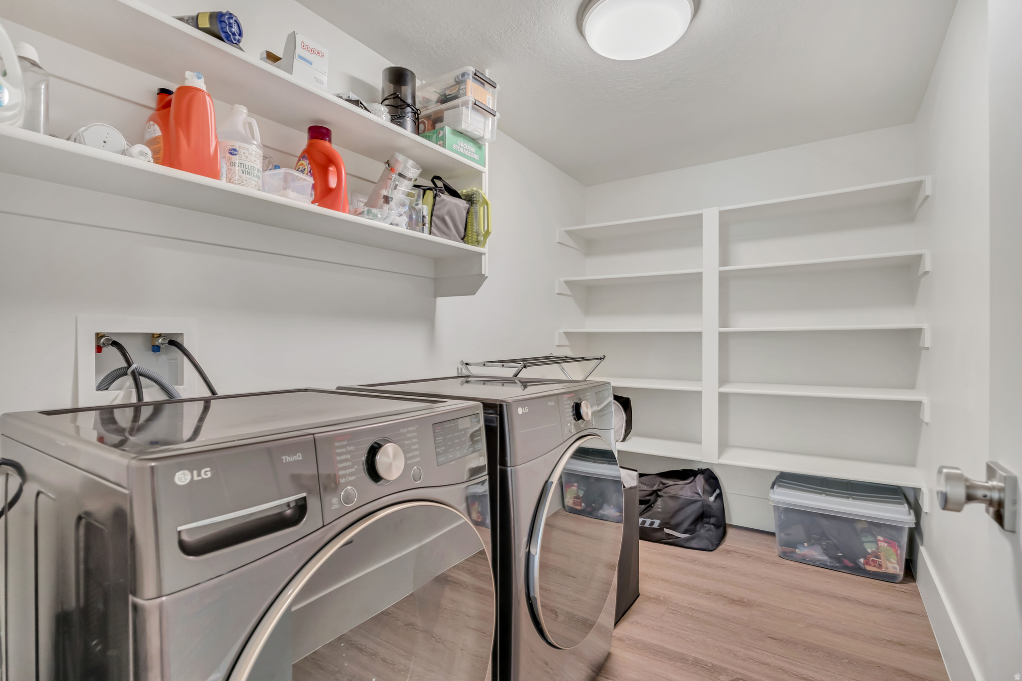 WILLOW POINTE - Residential