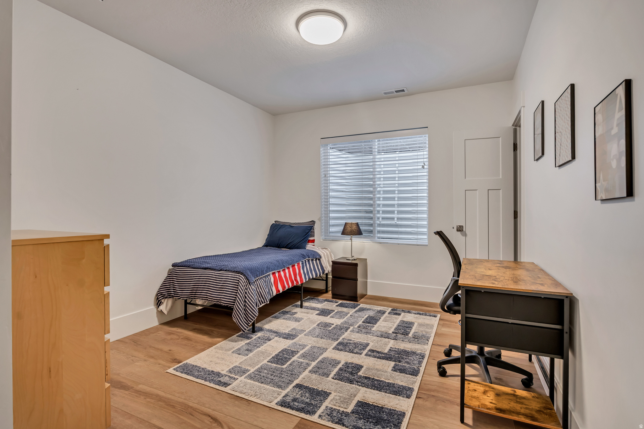 WILLOW POINTE - Residential