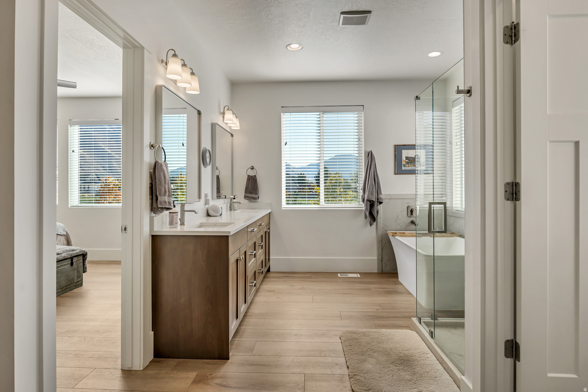 WILLOW POINTE - Residential