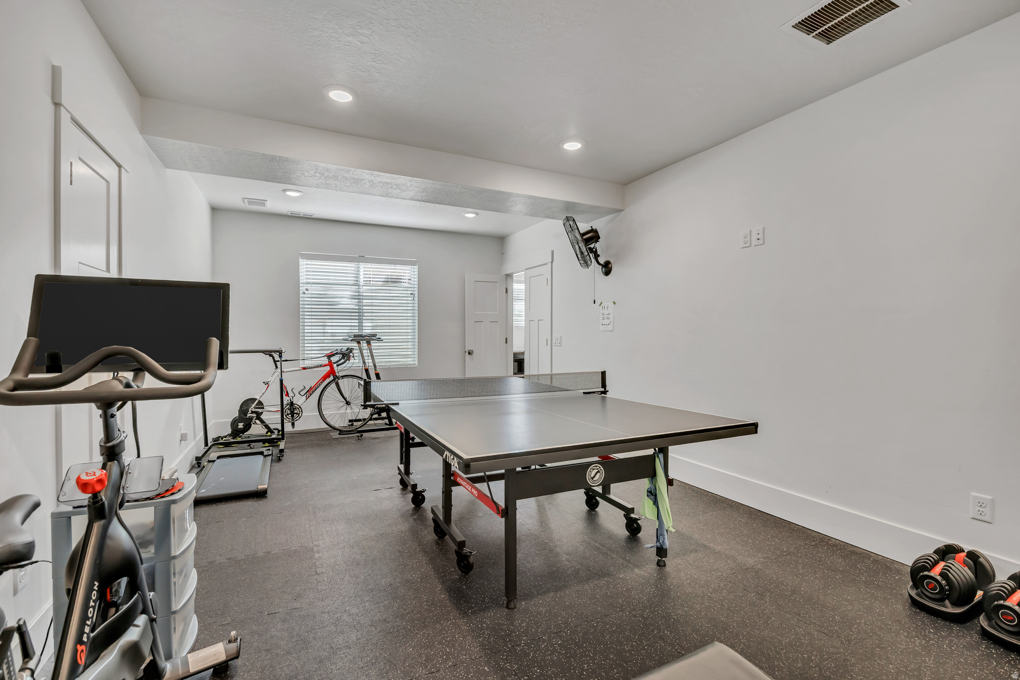 WILLOW POINTE - Residential