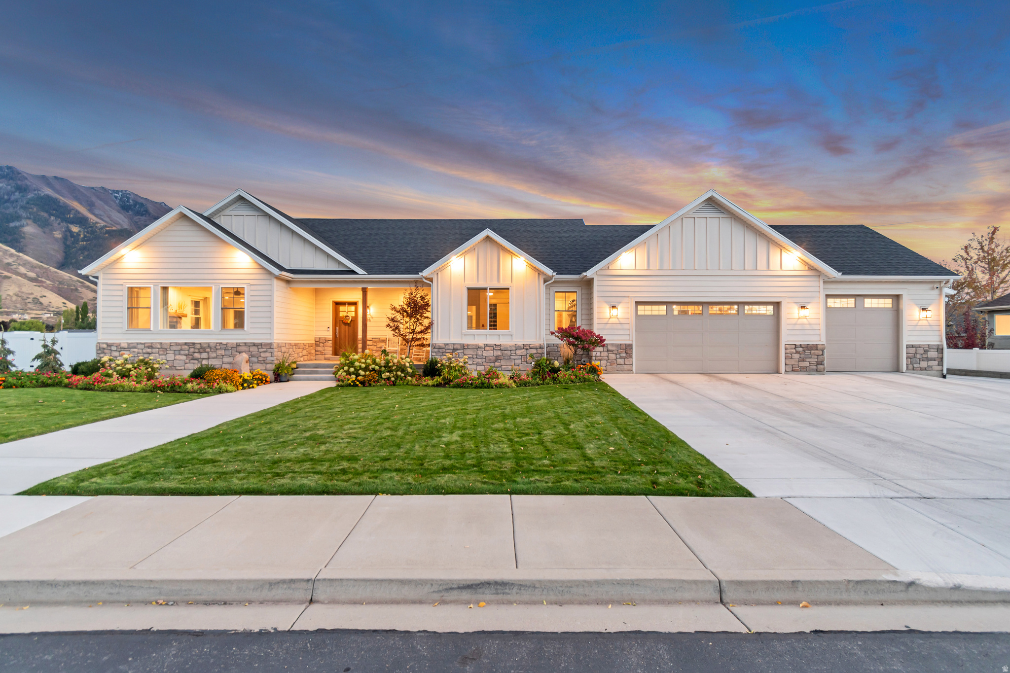 WILLOW POINTE - Residential