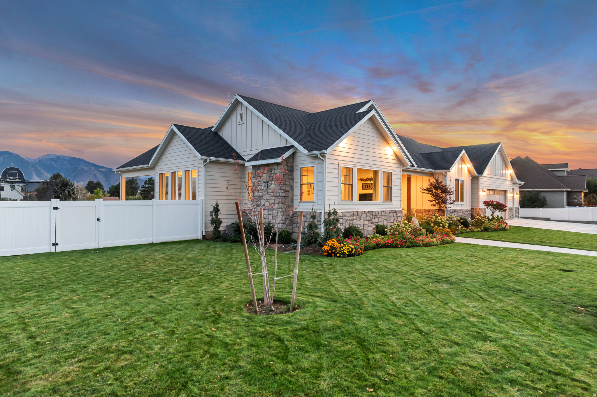 WILLOW POINTE - Residential