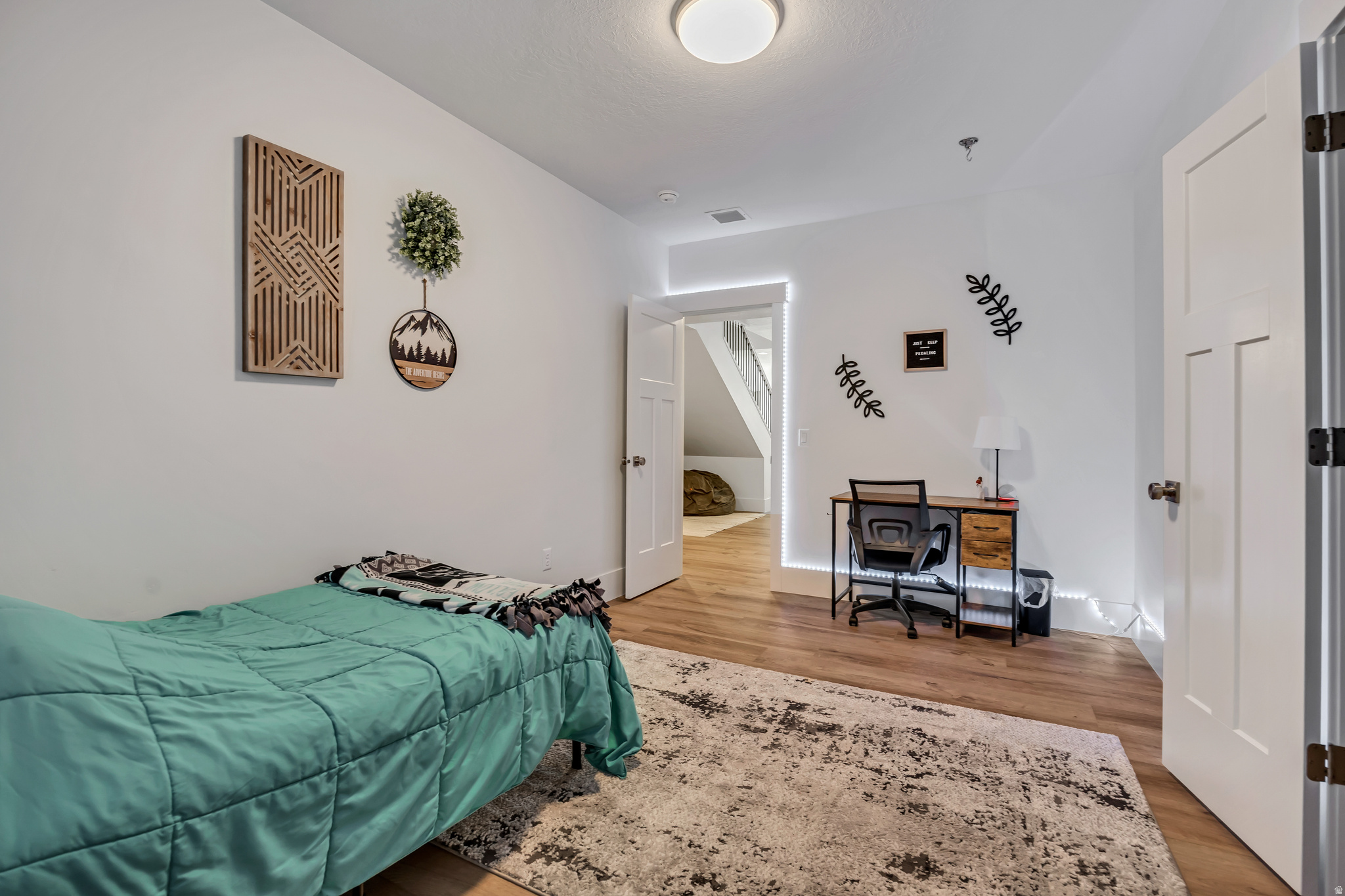 WILLOW POINTE - Residential