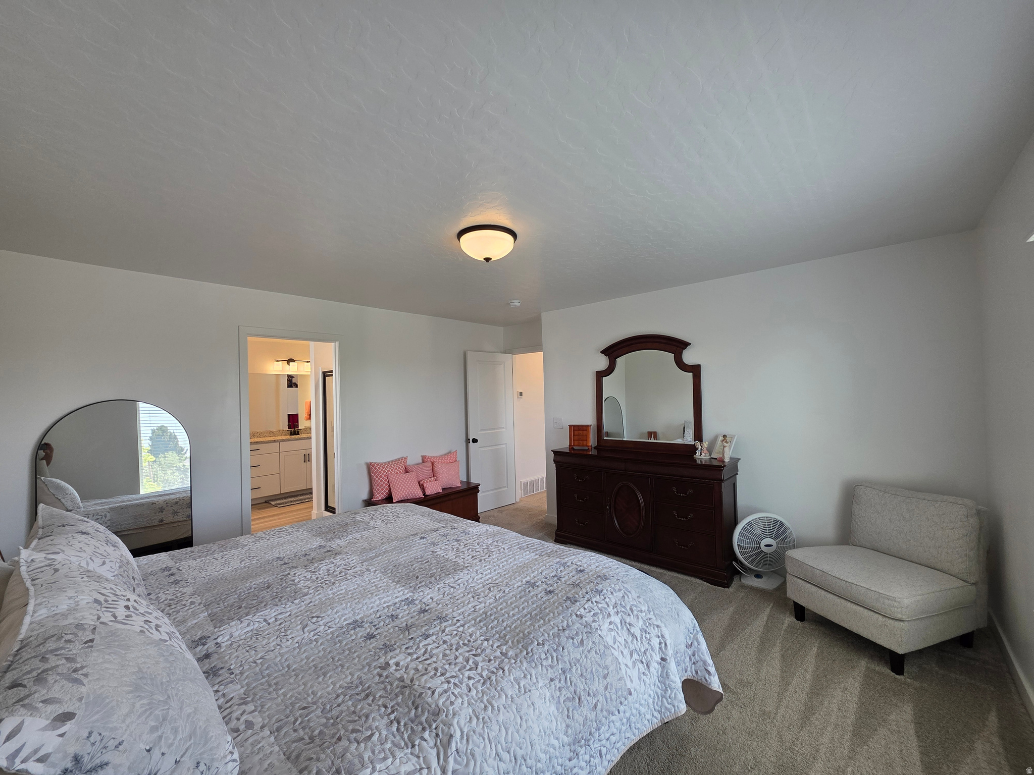 MONTGOMERY FARMS - Residential