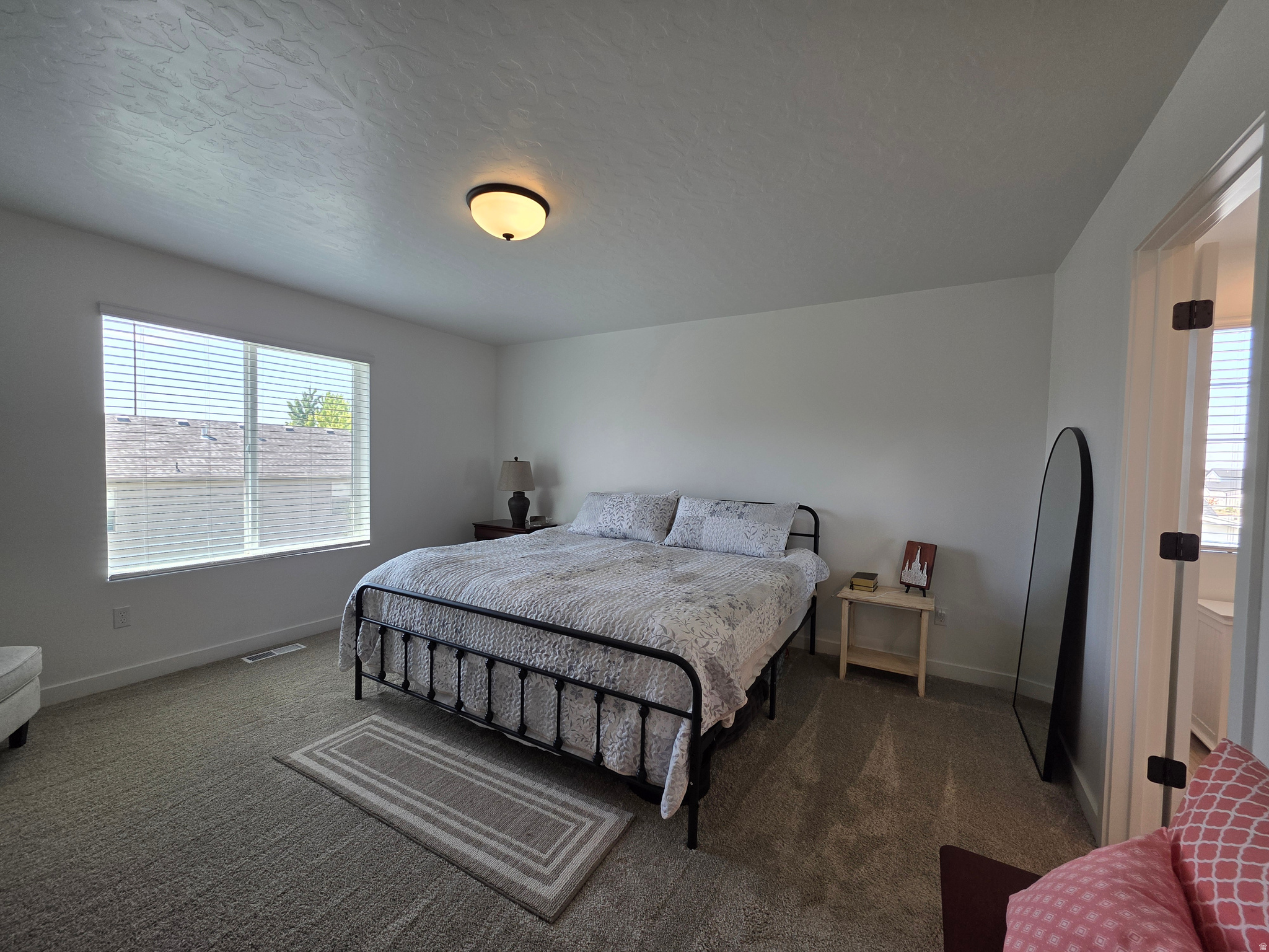 MONTGOMERY FARMS - Residential