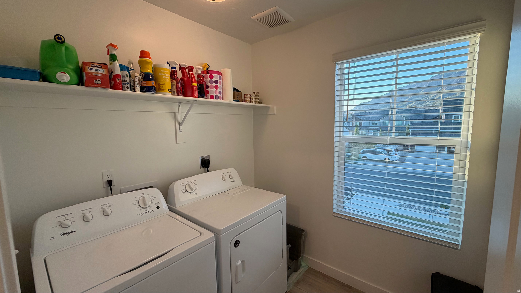 MONTGOMERY FARMS - Residential
