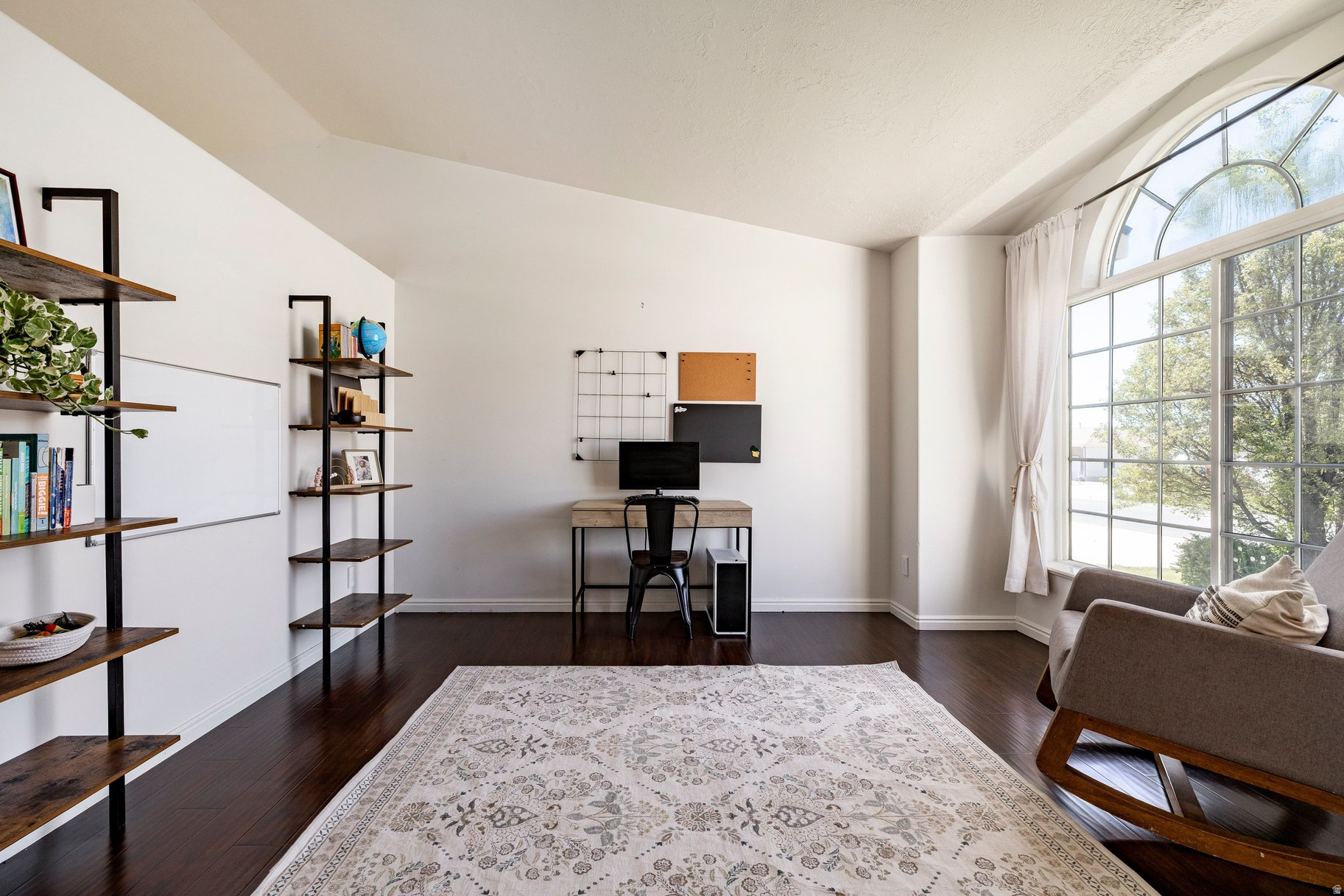 HUCKLEBERRY - Residential