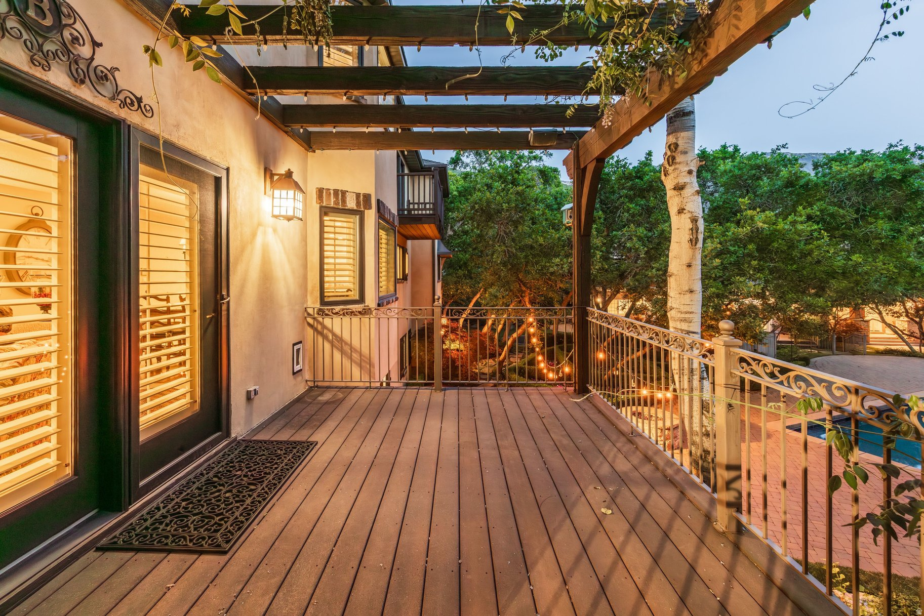 HIDDEN OAKS - Residential