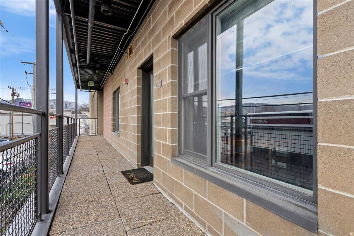 CENTRAL POINTE - Residential