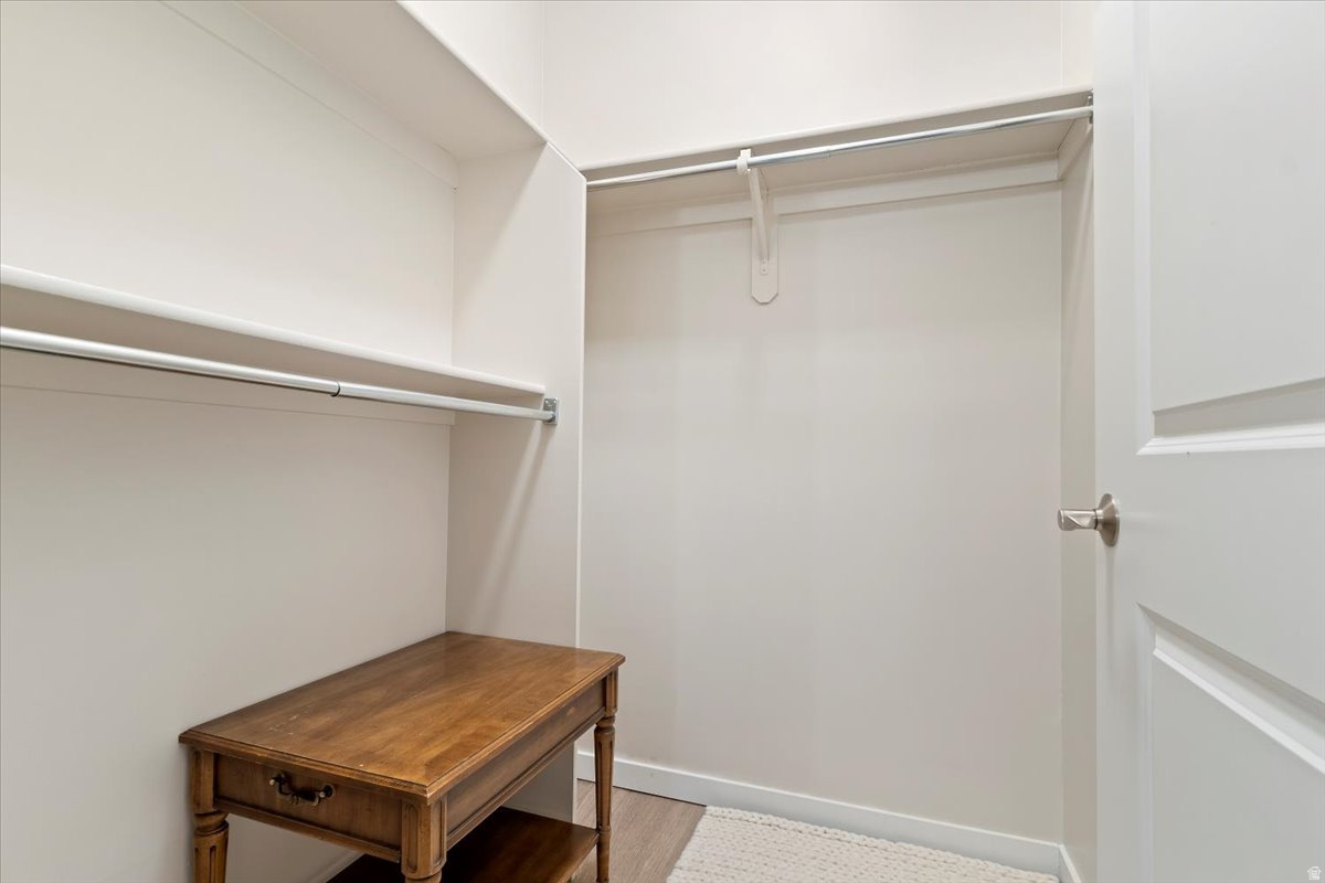 CENTRAL POINTE - Residential