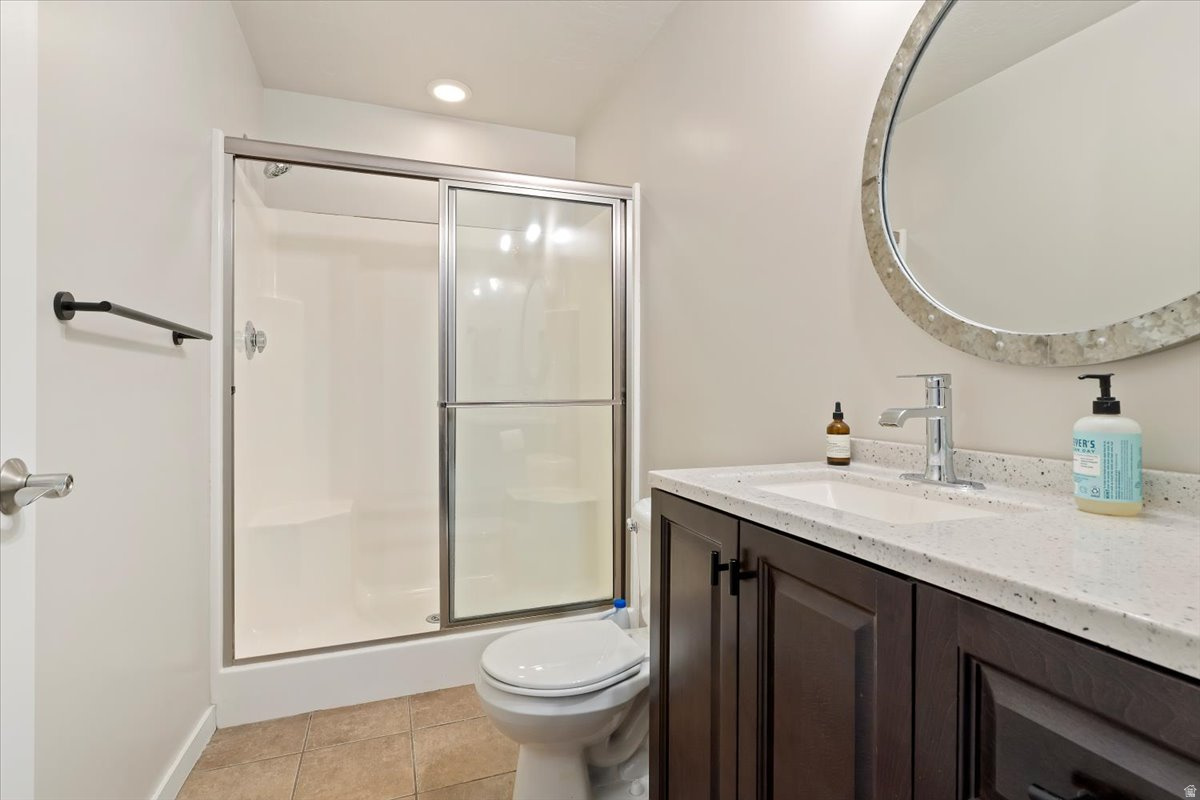 CENTRAL POINTE - Residential