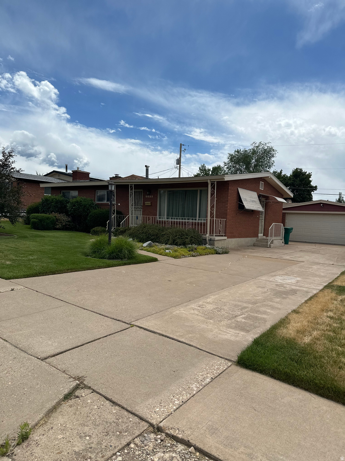 MUNICIPAL ACRES - Residential