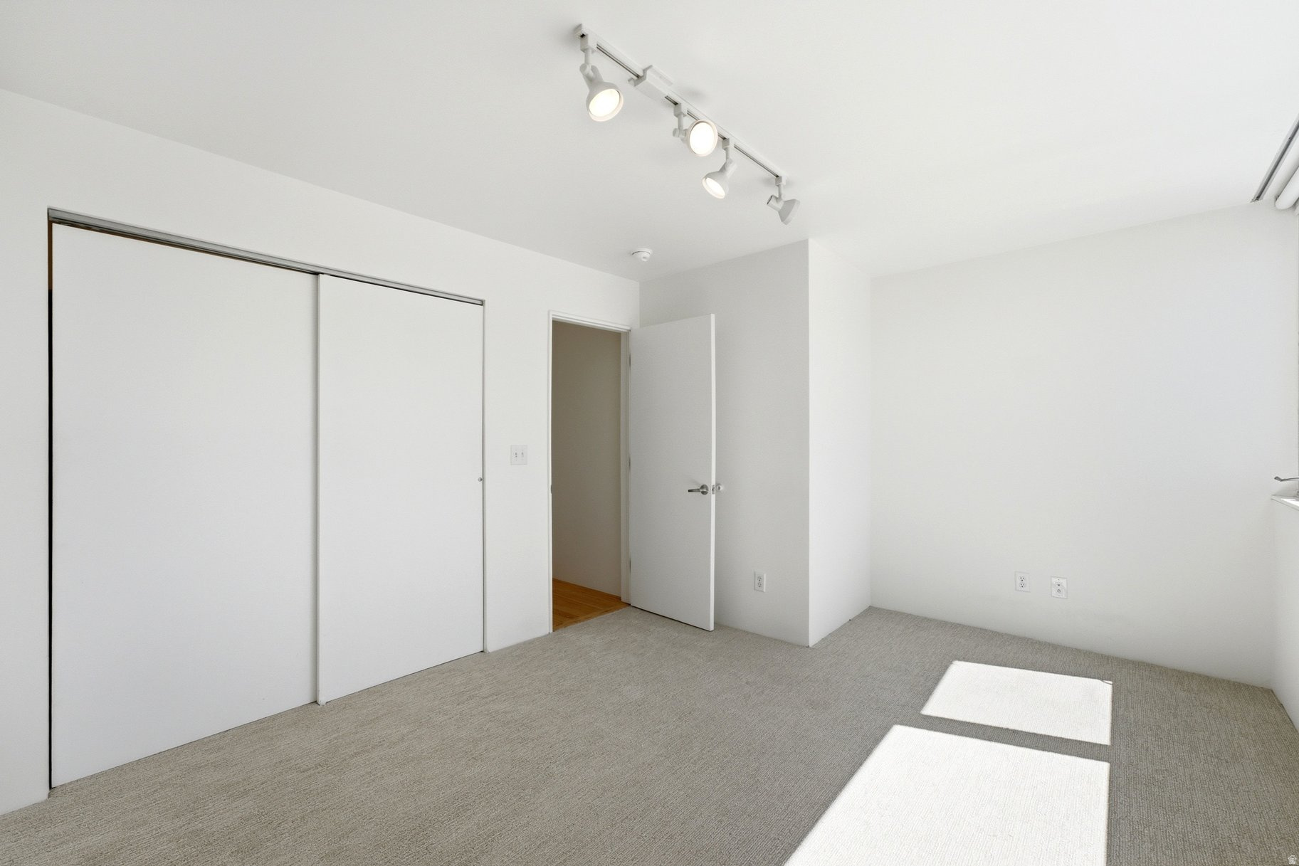ROWHAUS CONDO - Residential