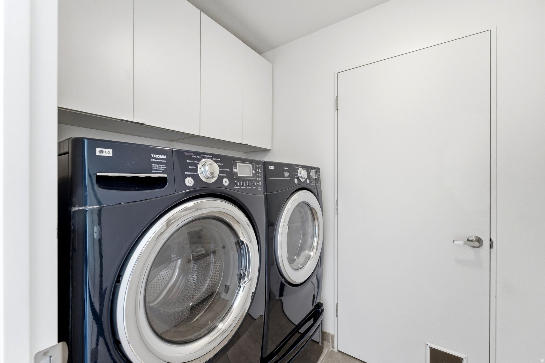 ROWHAUS CONDO - Residential