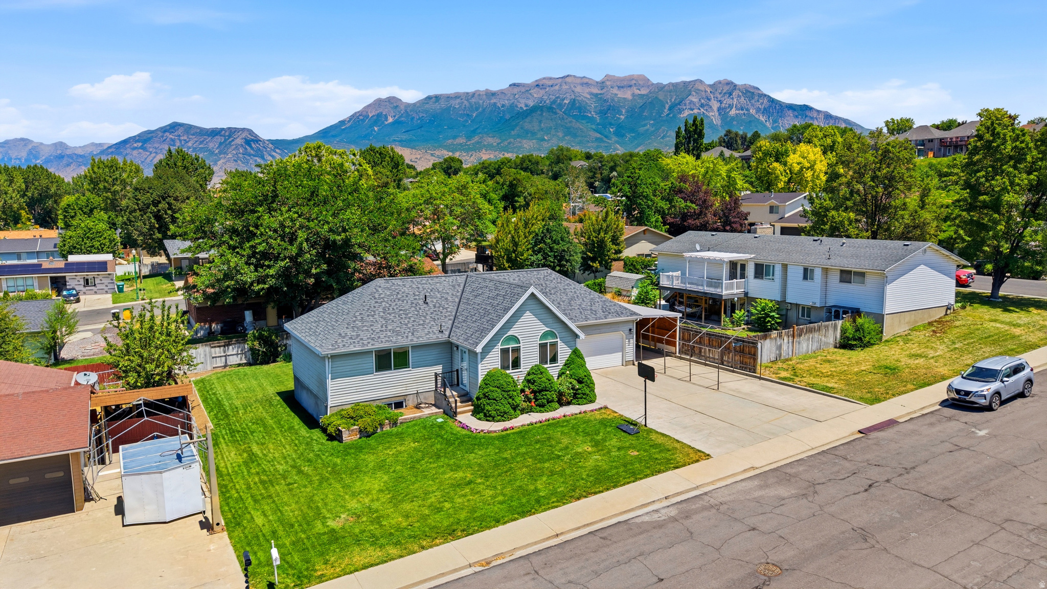 WESTLAKE - Residential