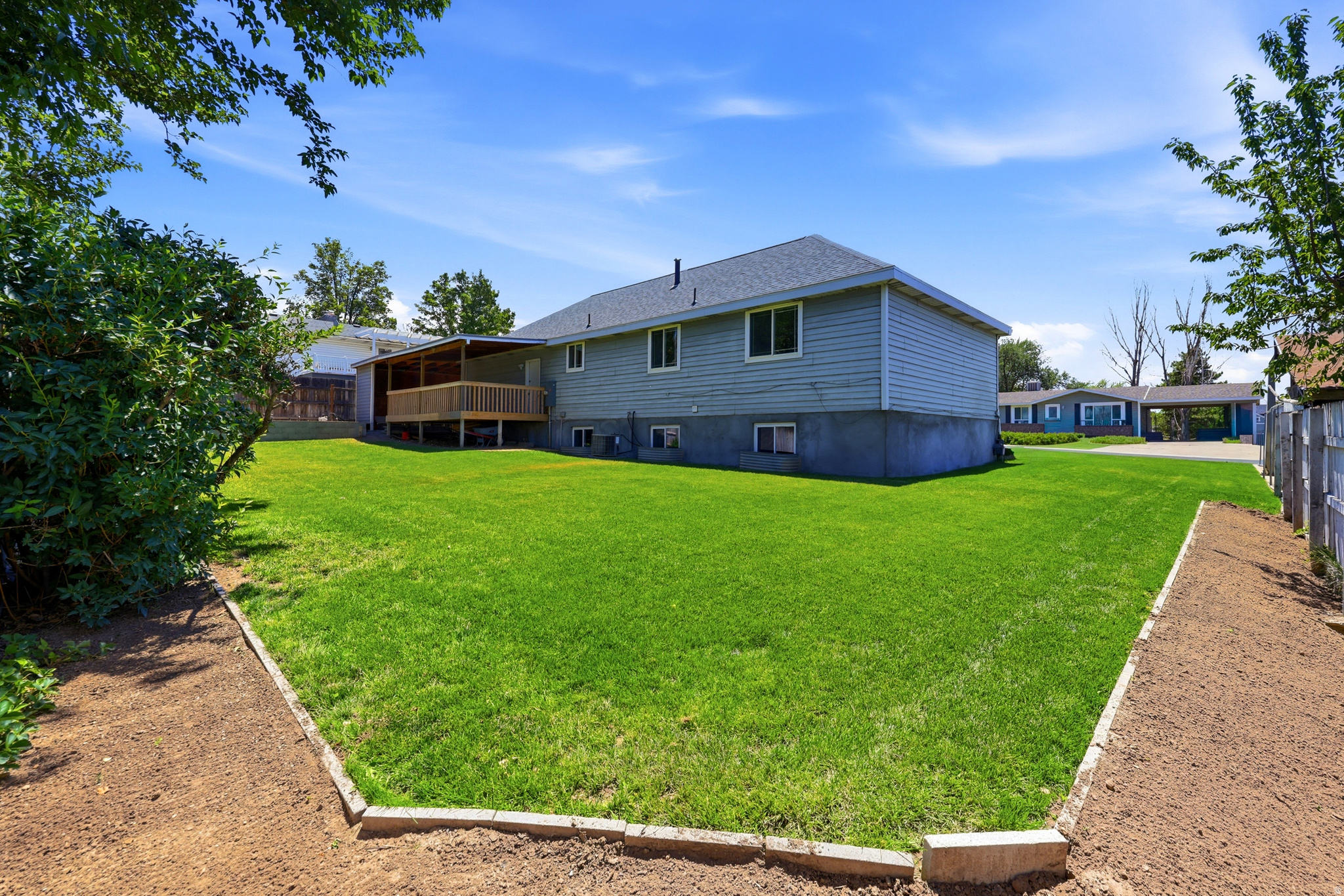 WESTLAKE - Residential