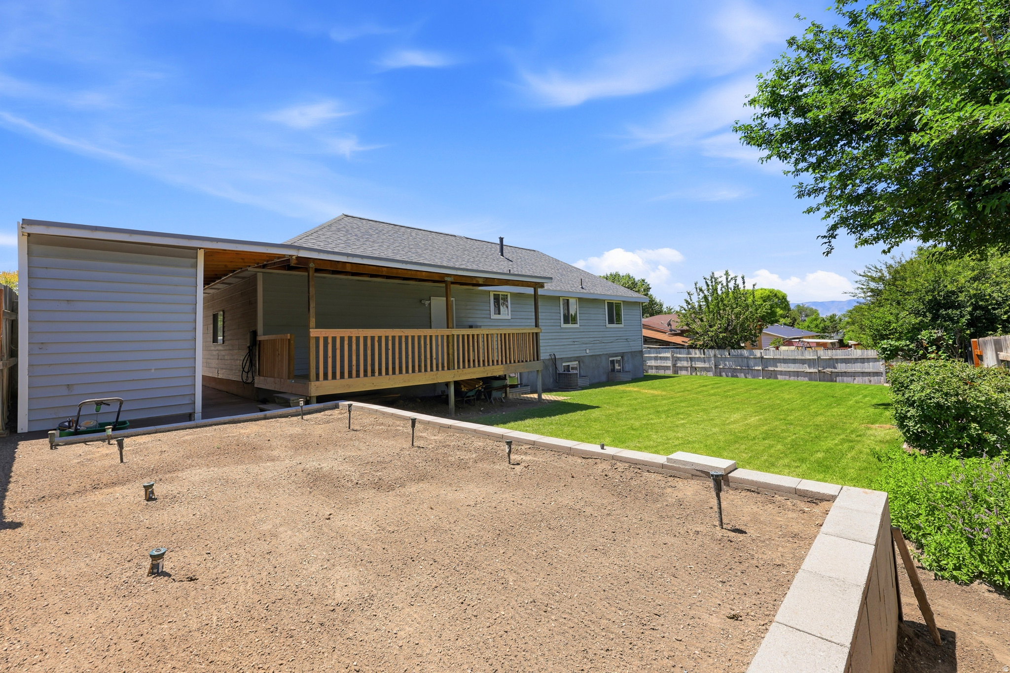 WESTLAKE - Residential