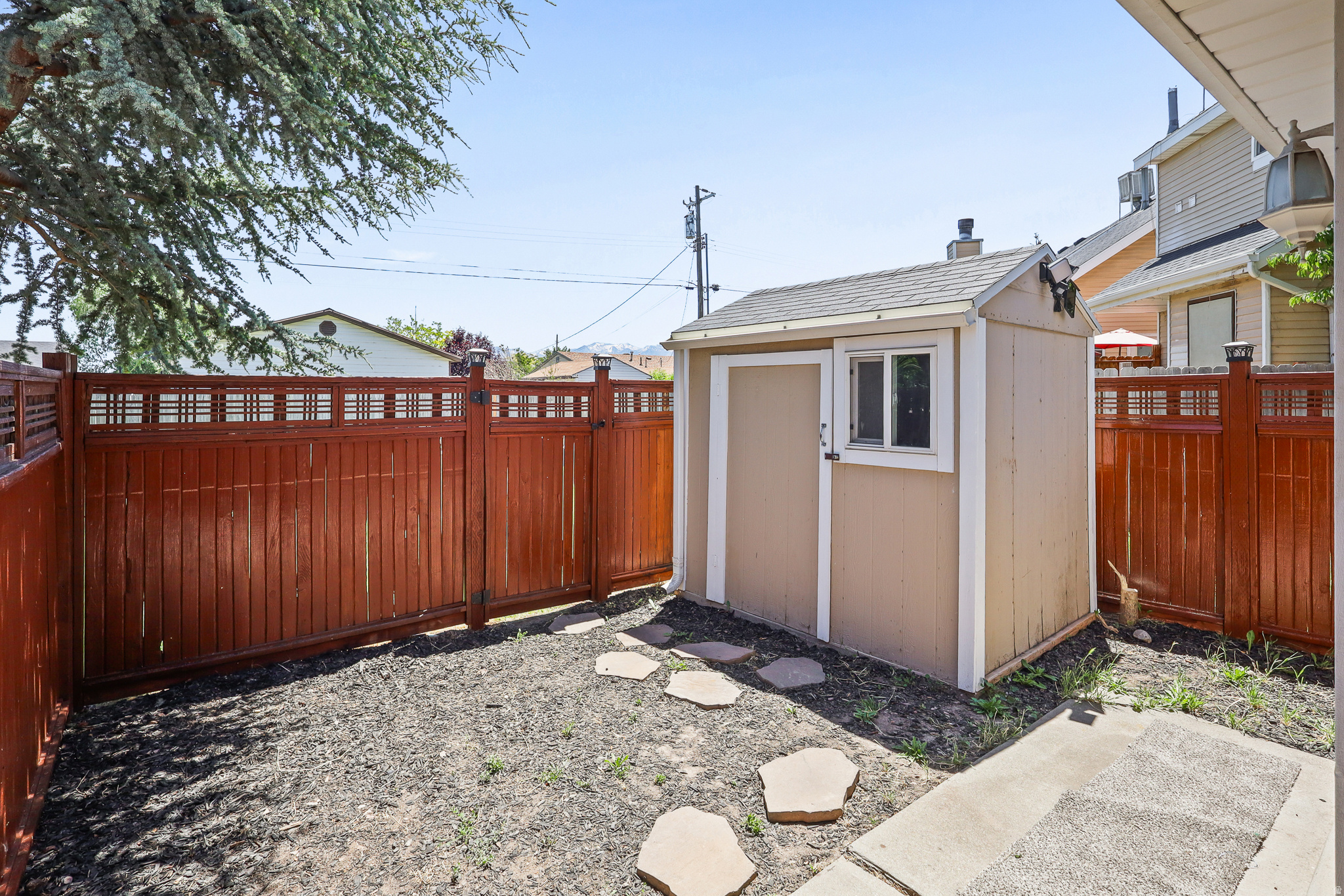 ST ANDREWS PARK CONDO - Residential