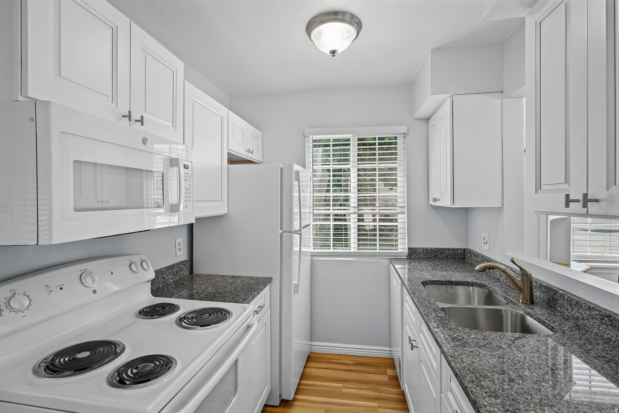 ST ANDREWS PARK CONDO - Residential