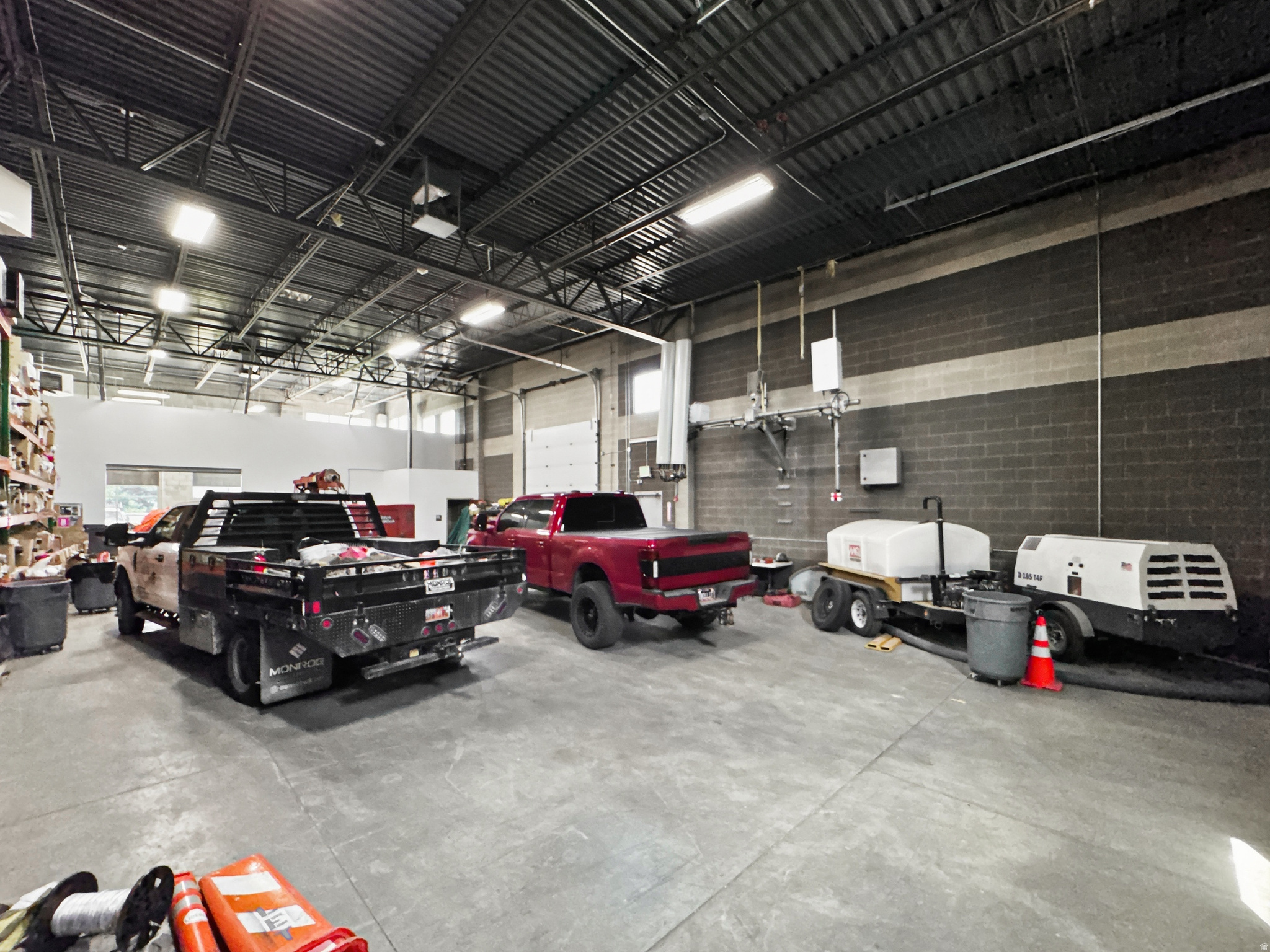 JORDAN INDUSTRIAL CENTER PHASE 2 - Commercial Sale