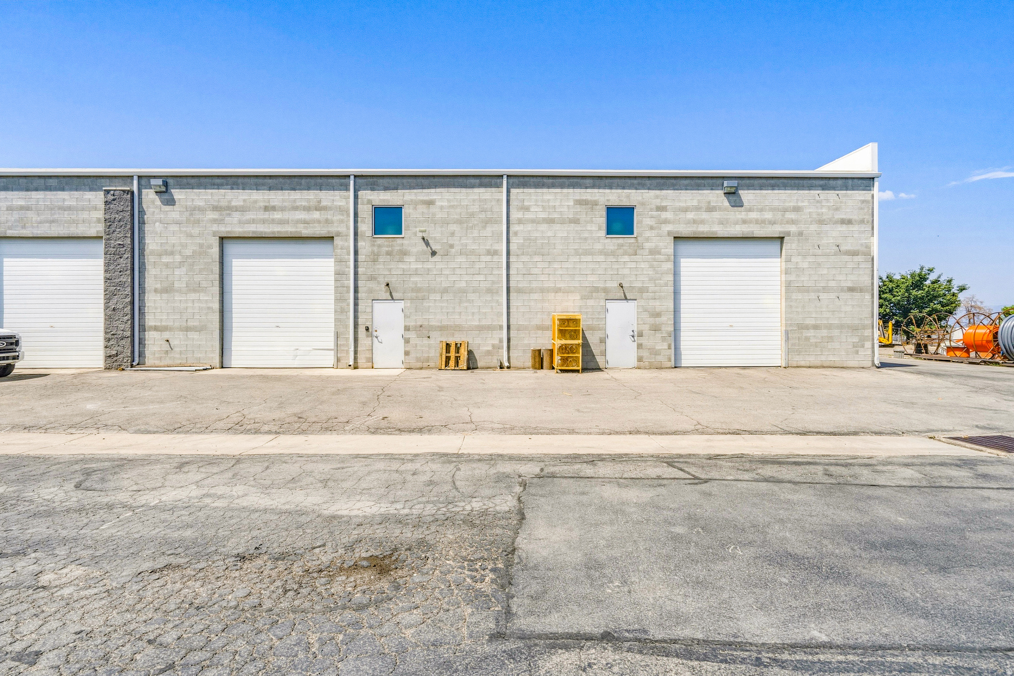 JORDAN INDUSTRIAL CENTER PHASE 2 - Commercial Sale