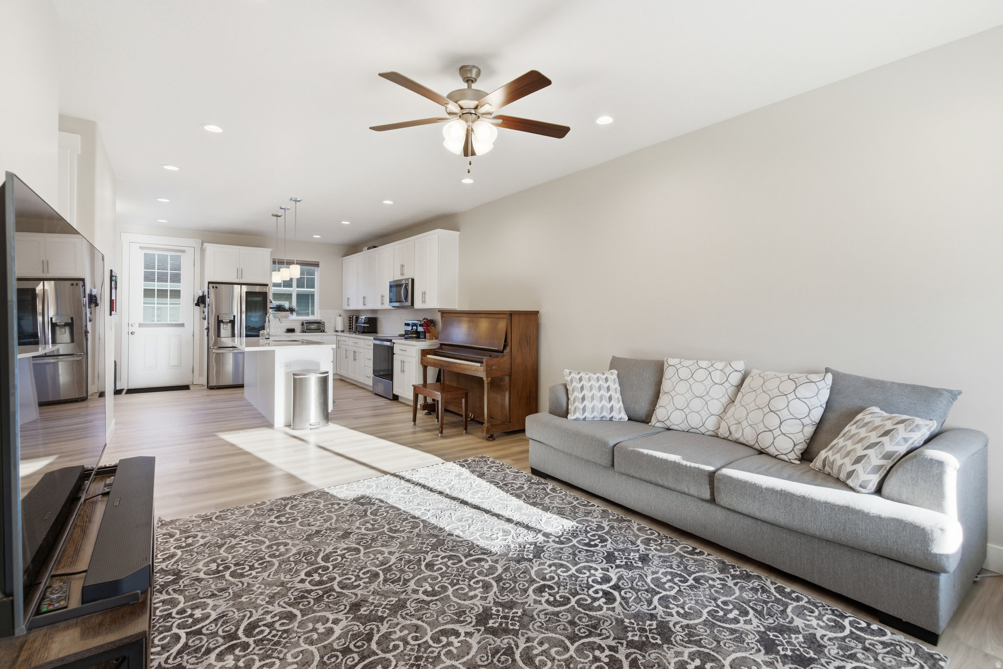 SALEM PARK - Residential
