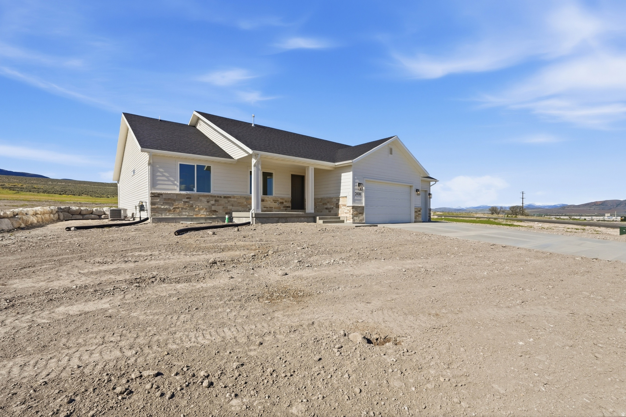 SPRING HOLLOW - Residential