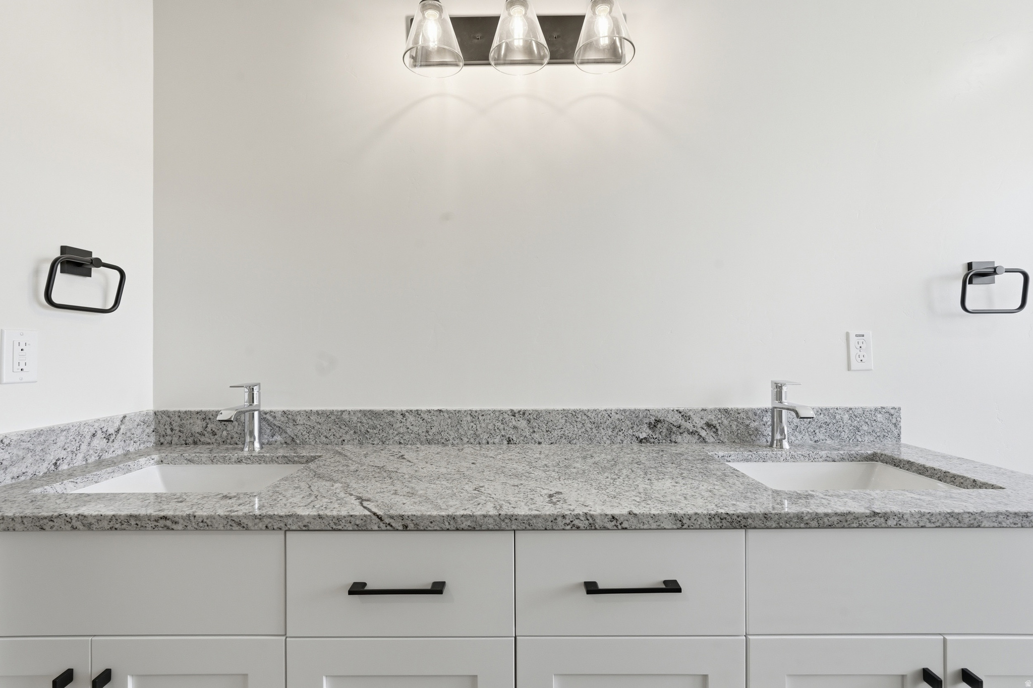 SPRING HOLLOW - Residential