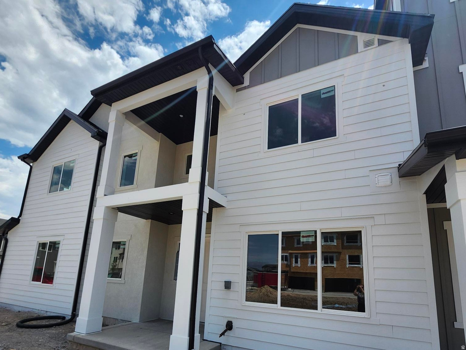HARMONY PLACE - Residential