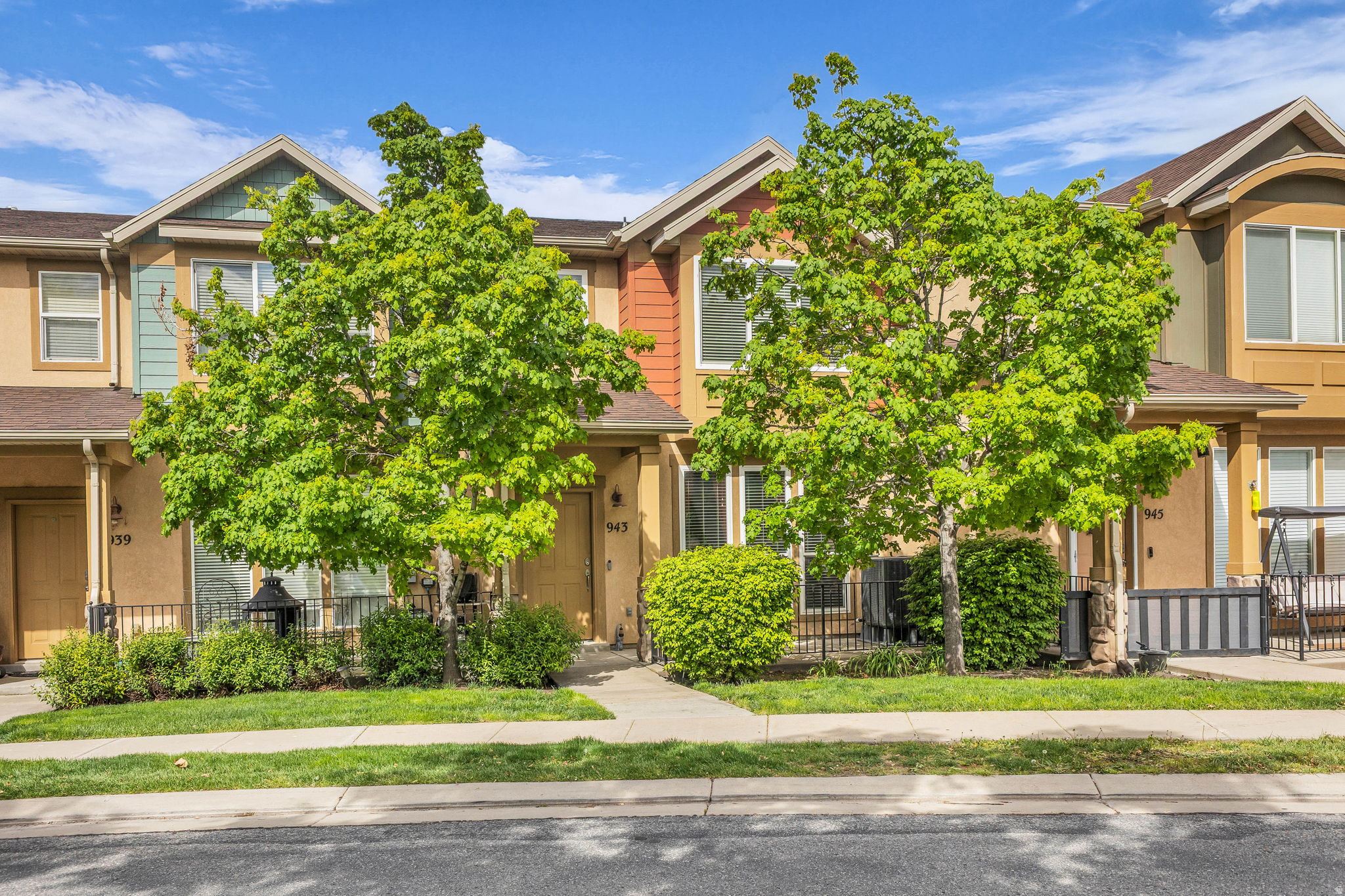 FARMINGTON CROSSING - Residential
