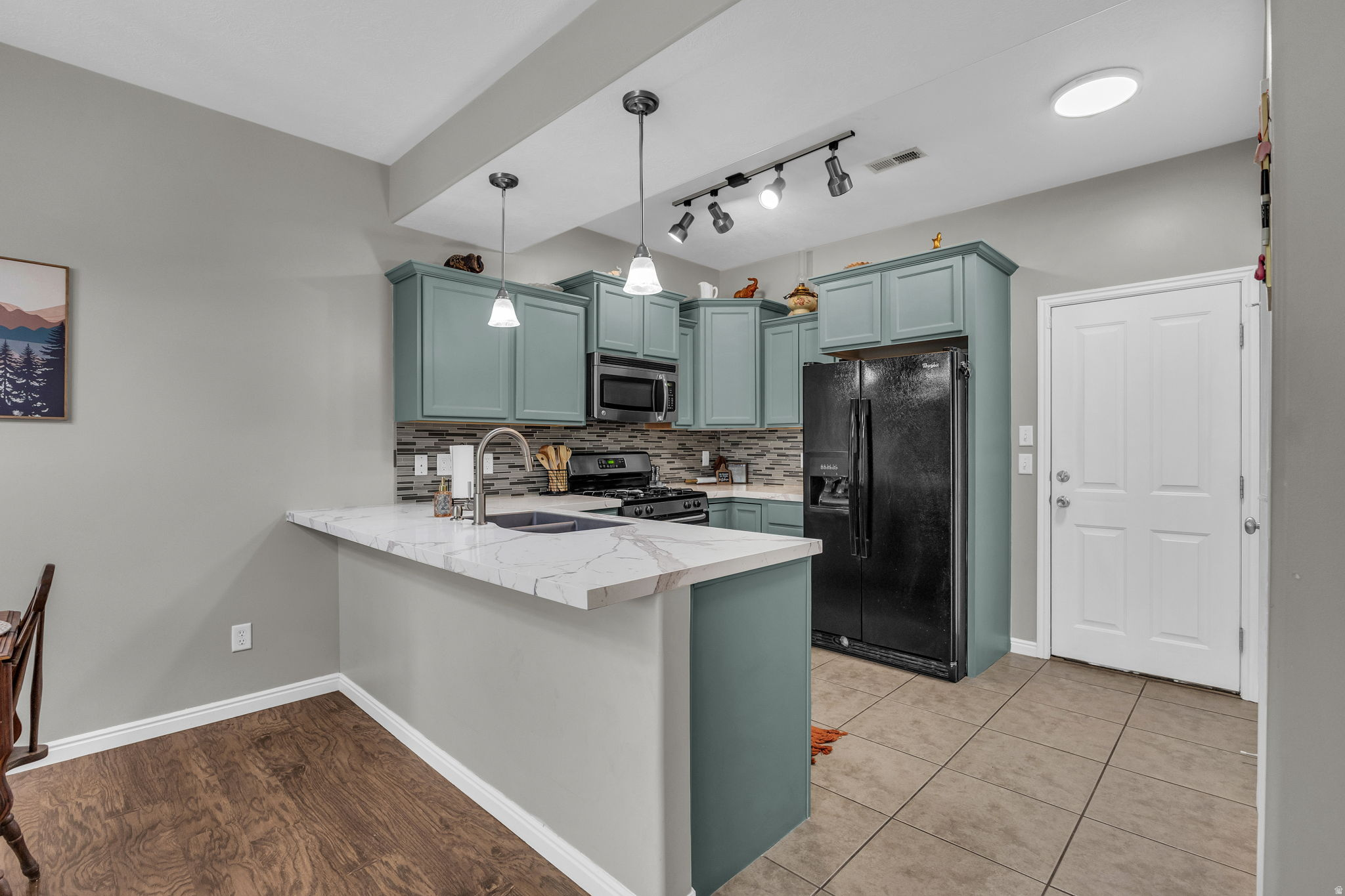 FARMINGTON CROSSING - Residential