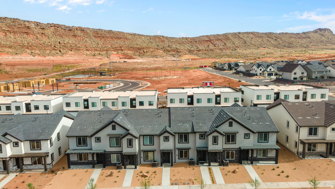 LAVENDAR CANYON AT LONG VALLEY - Residential