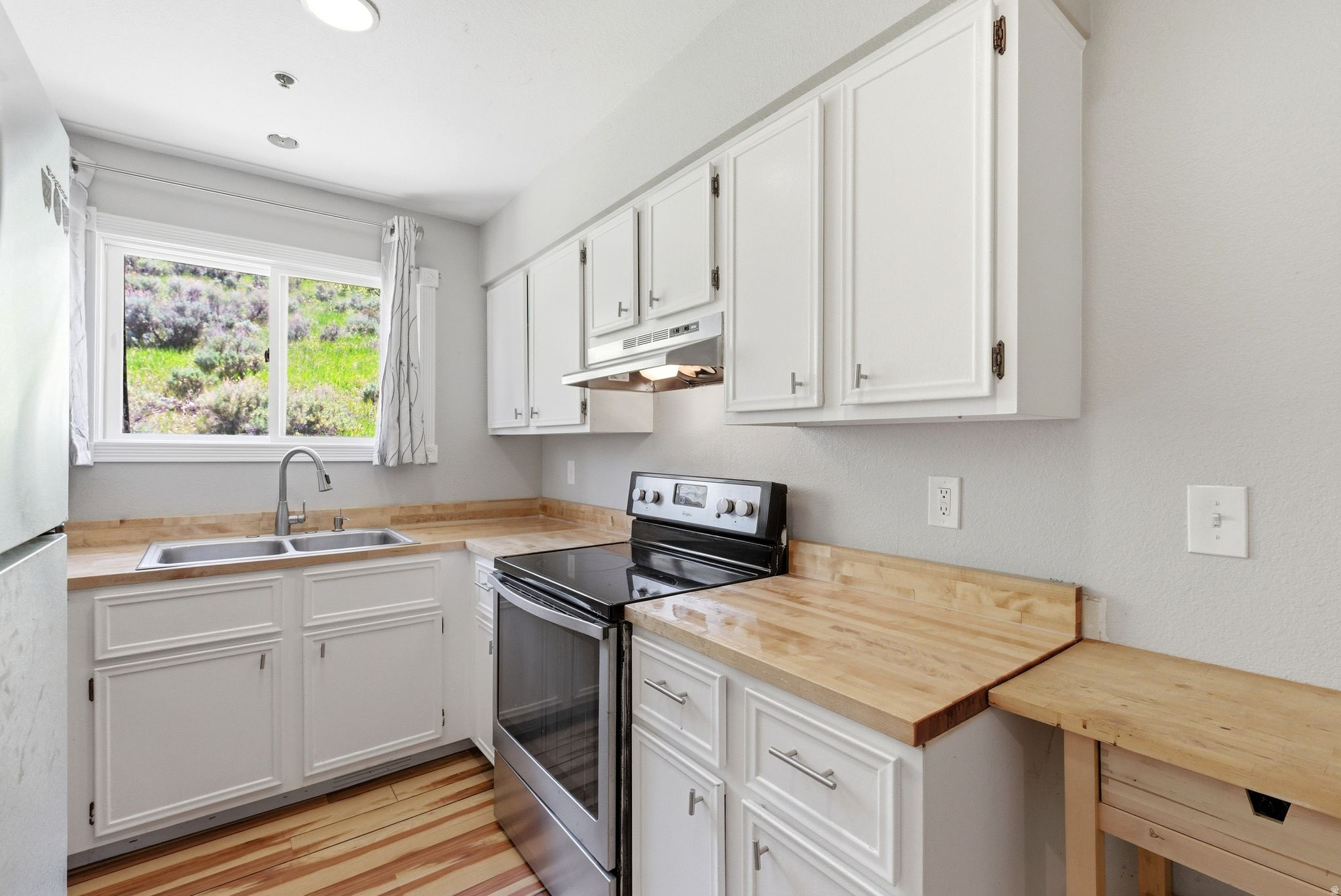 IRONHORSE CONDOMINIUM - Residential