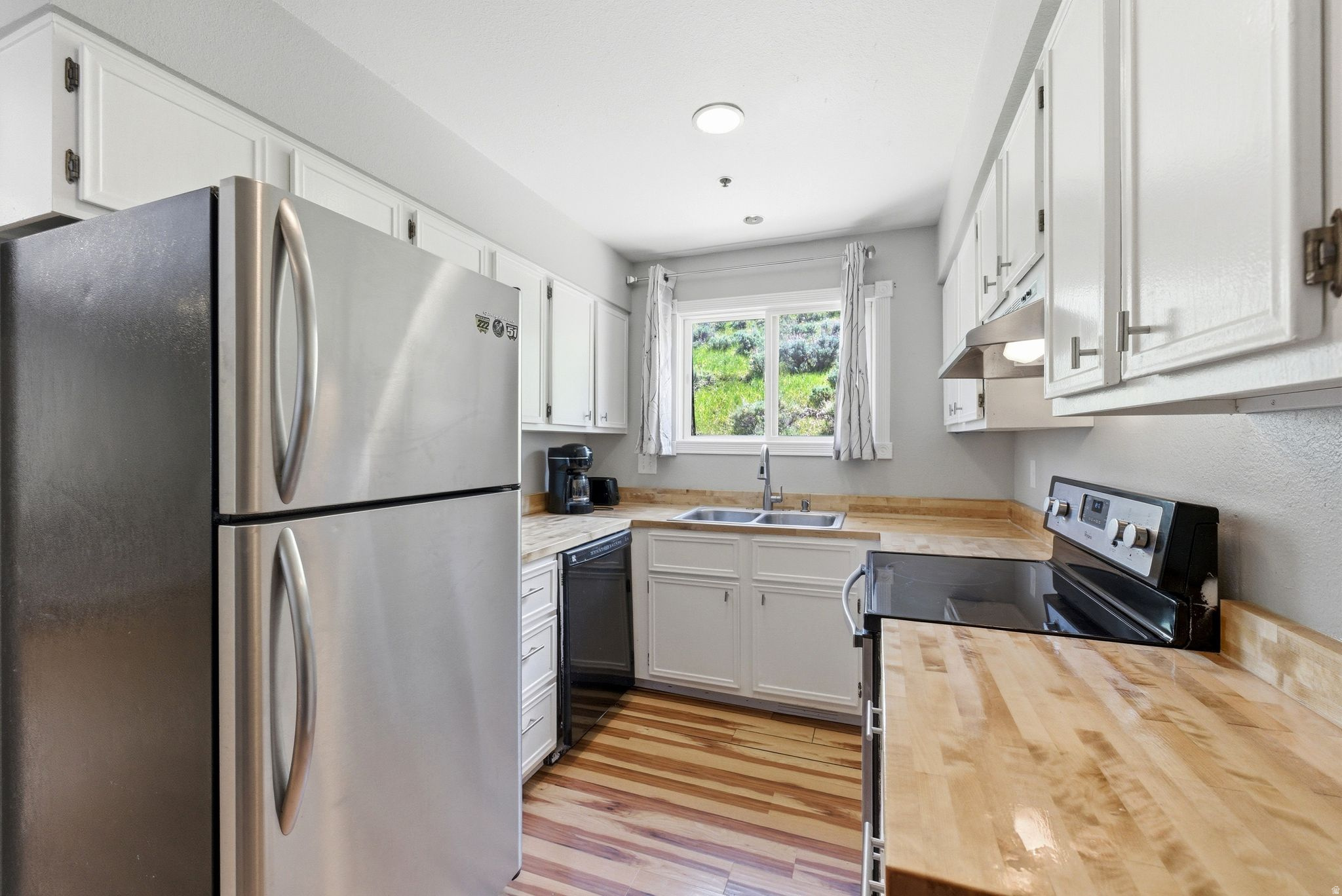 IRONHORSE CONDOMINIUM - Residential