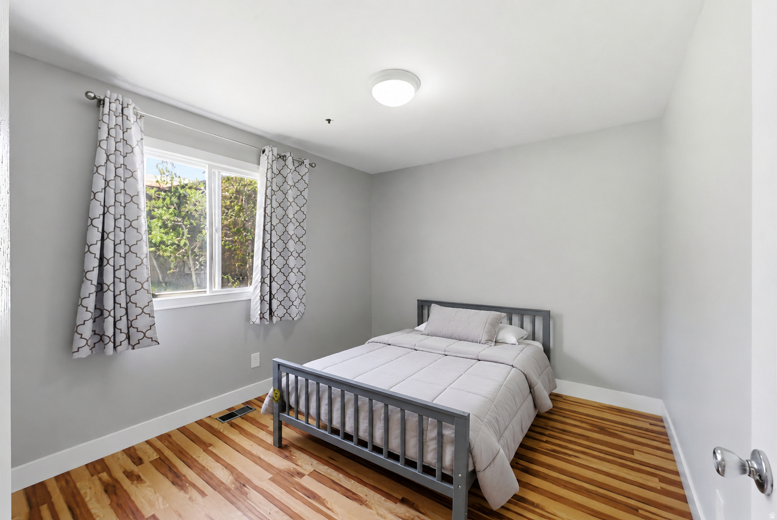 IRONHORSE CONDOMINIUM - Residential