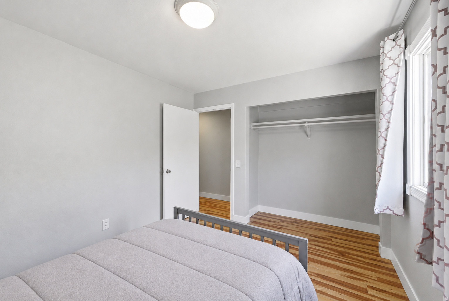 IRONHORSE CONDOMINIUM - Residential