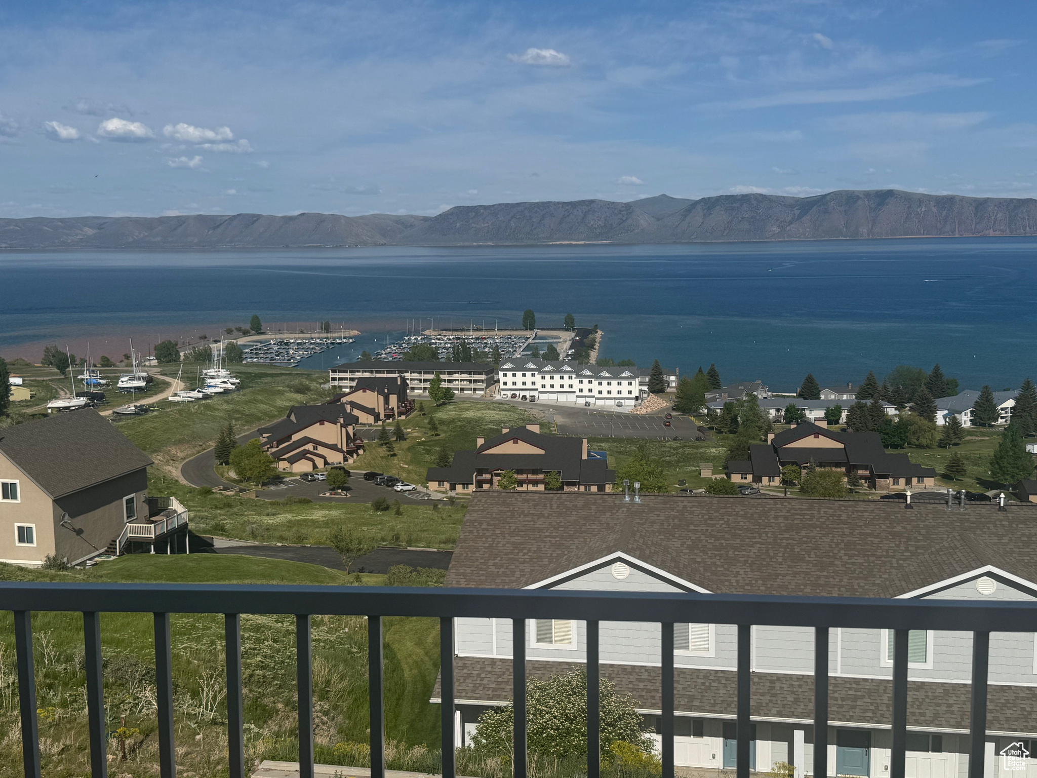 HARBOR VILLAGE - Residential