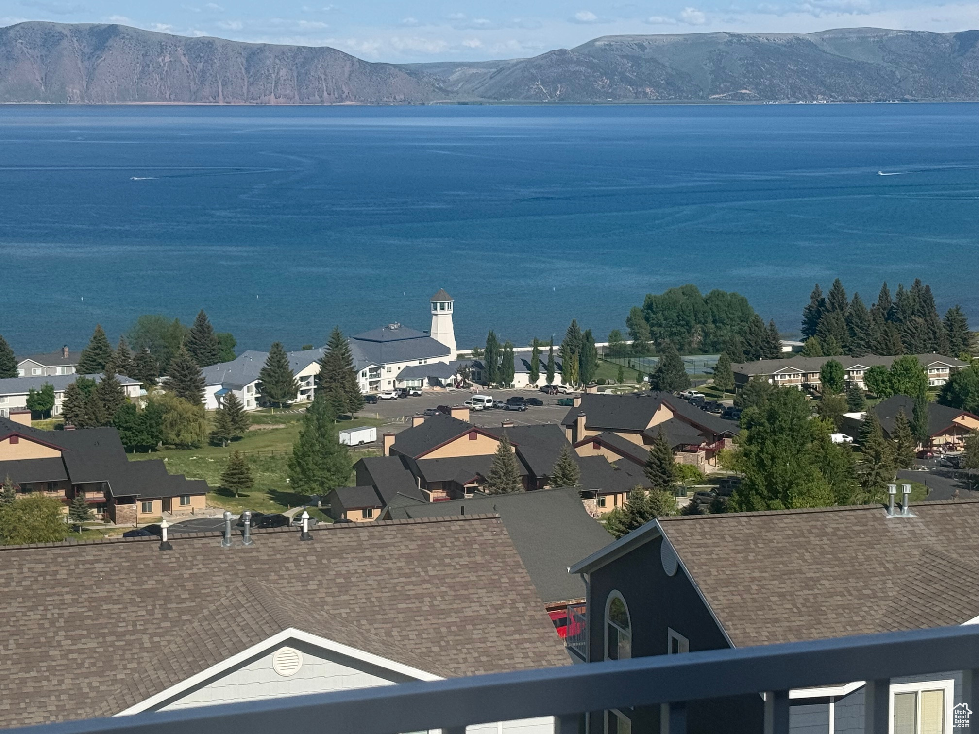 HARBOR VILLAGE - Residential