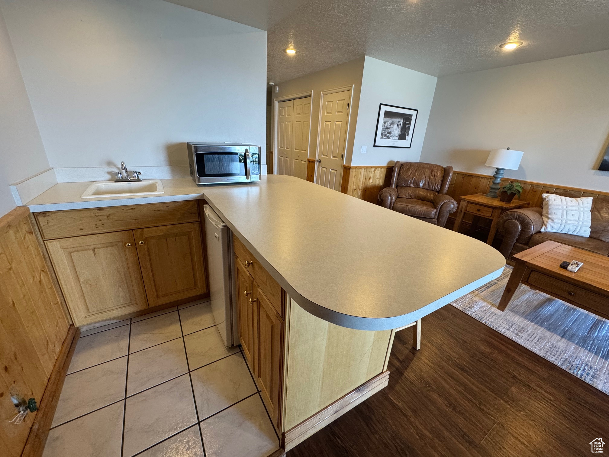 HARBOR VILLAGE - Residential