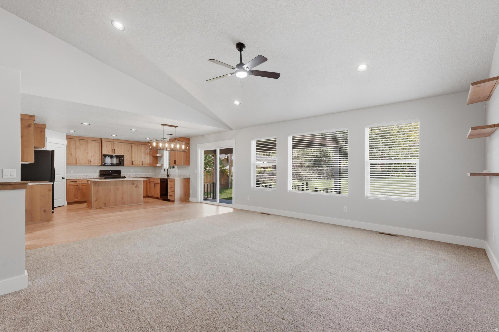 LOMOND ACRES - Residential