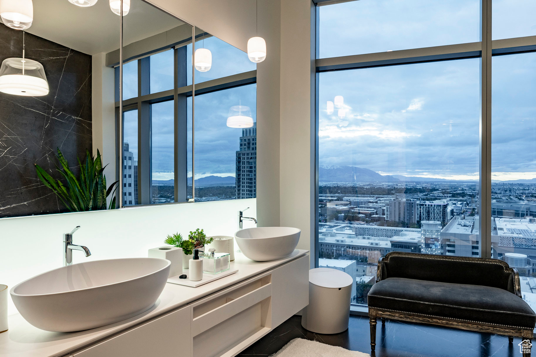 REGENT AT CITY CREEK - Residential