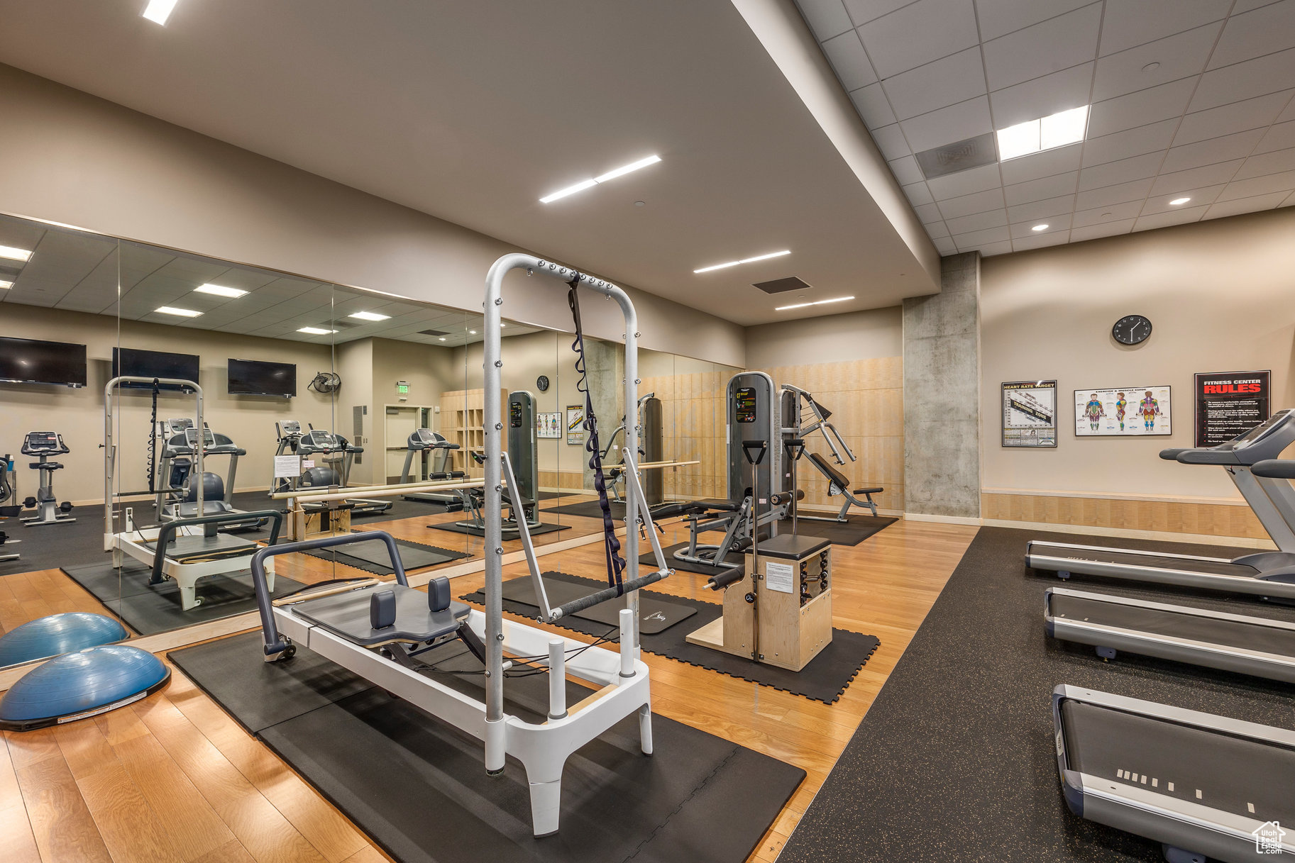 REGENT AT CITY CREEK - Residential