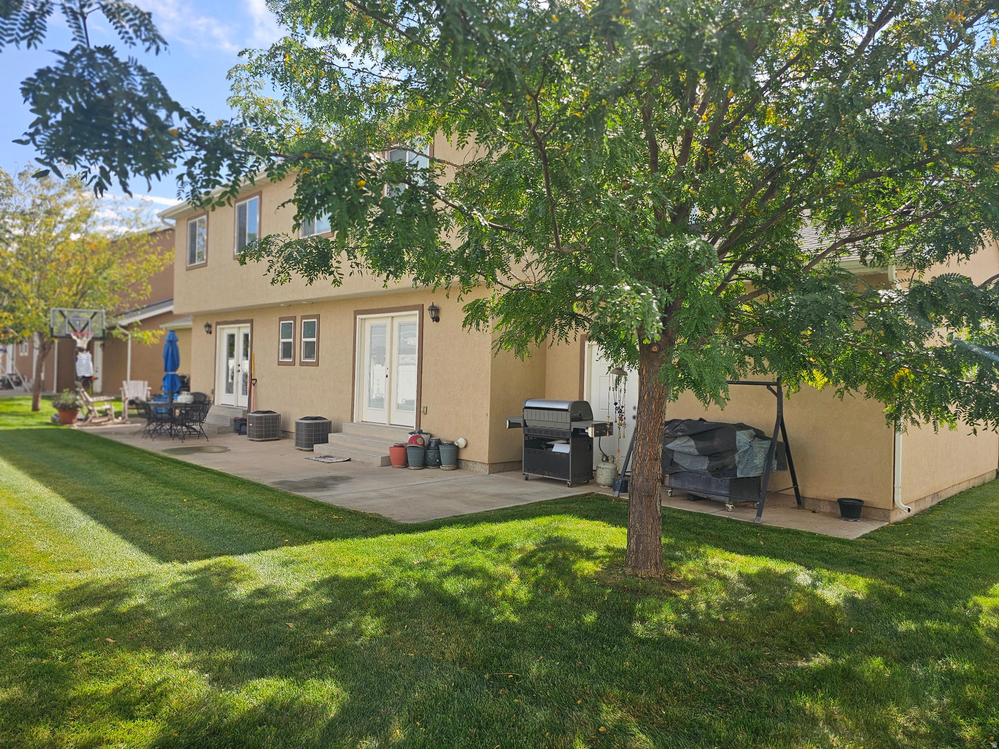UINTAH SHADOWS - Residential