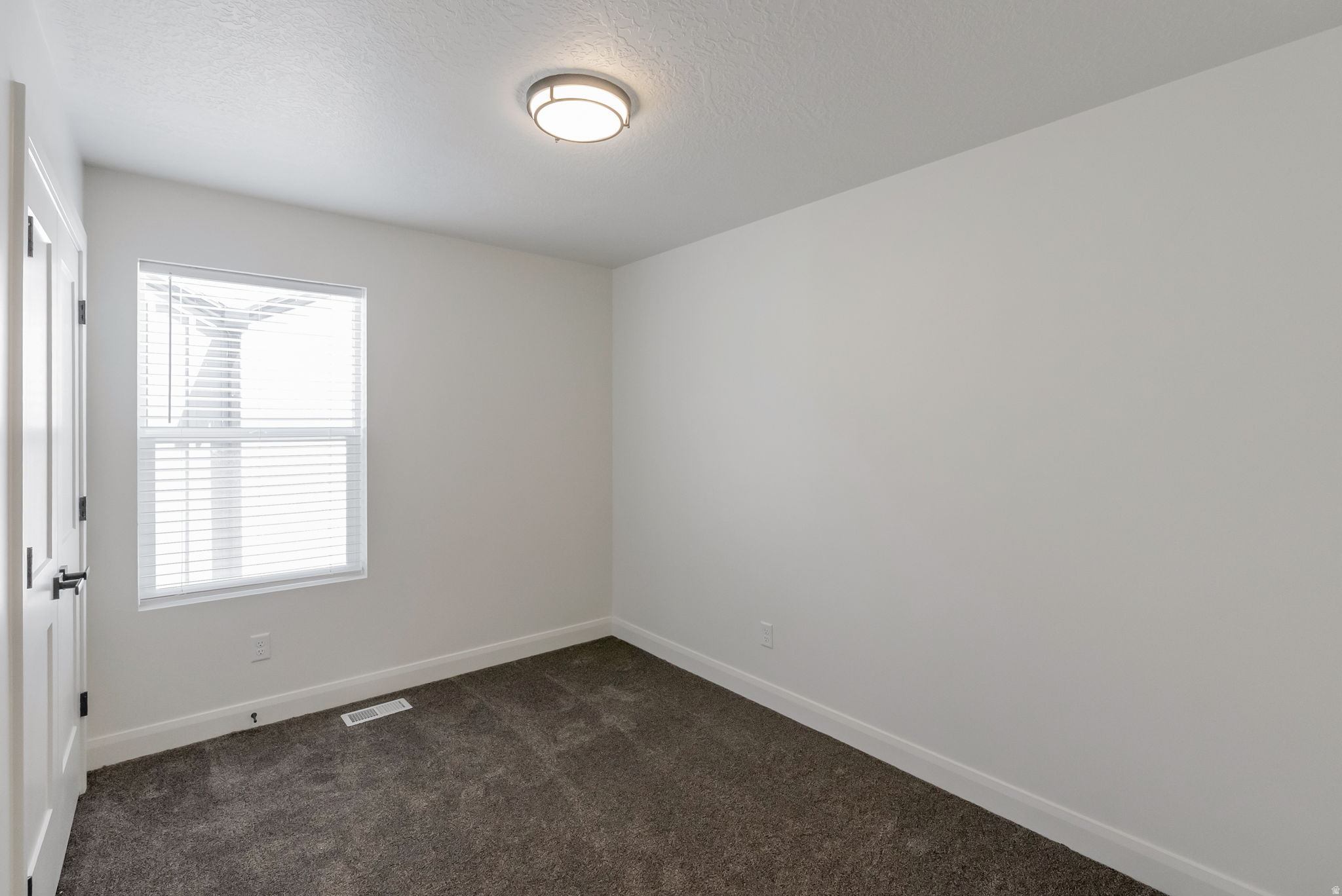 LAKE POINTE - Residential
