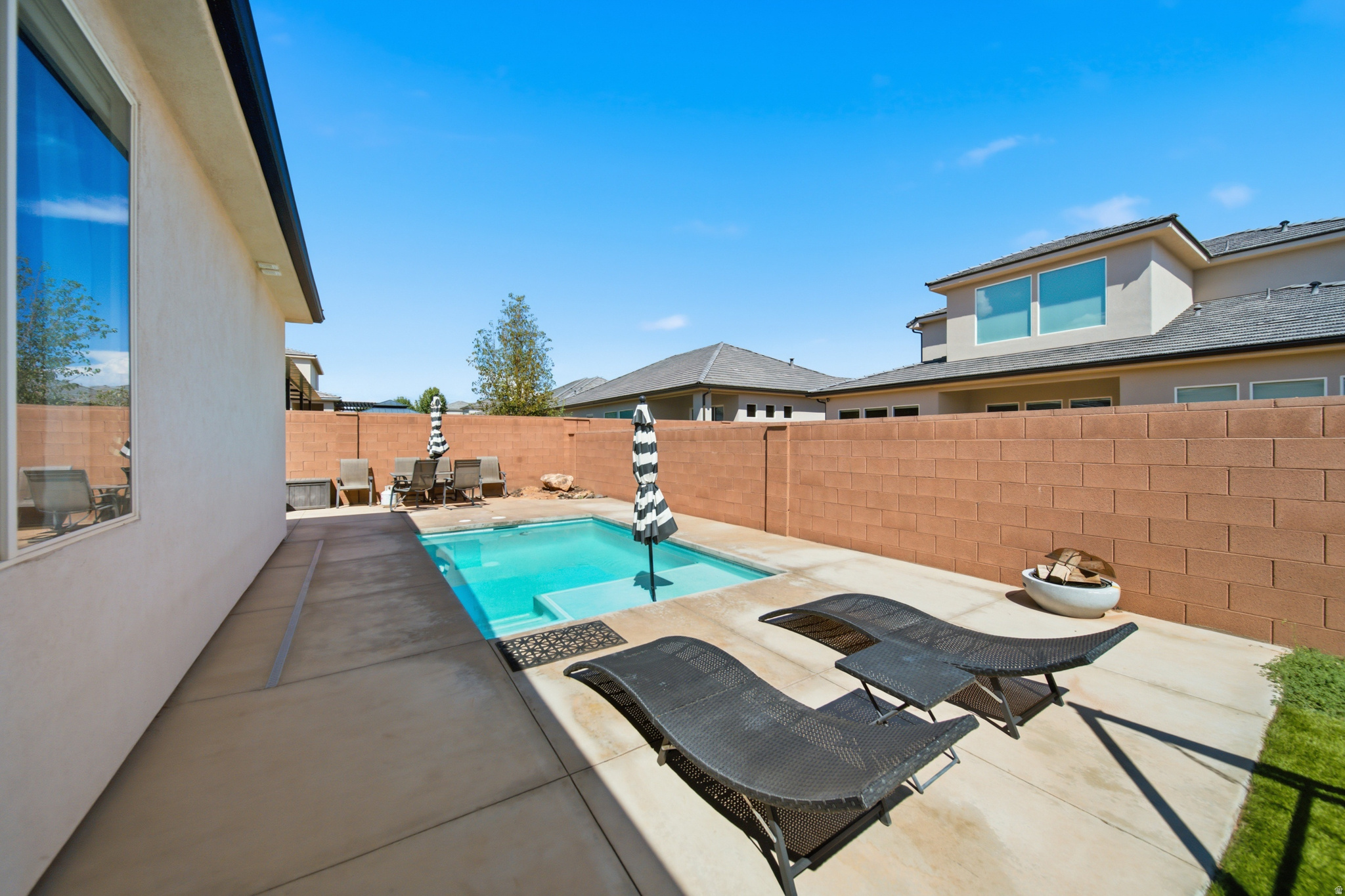 RIVERBEND AT SUNRISE VALLEY PH 1 - Residential