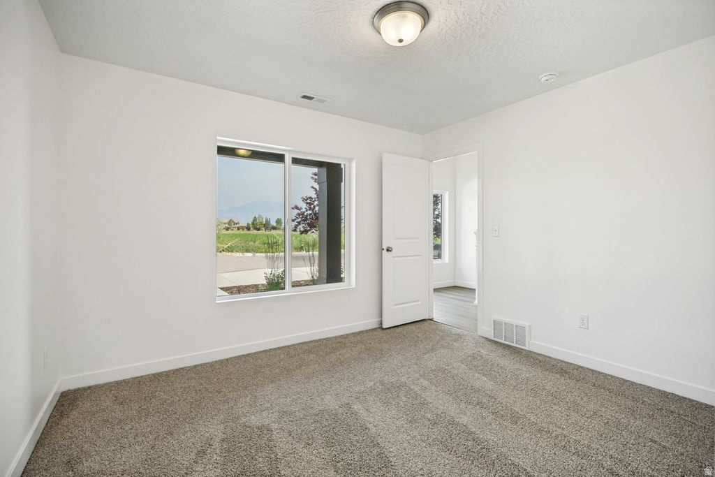 MEADOWBROOK - Residential
