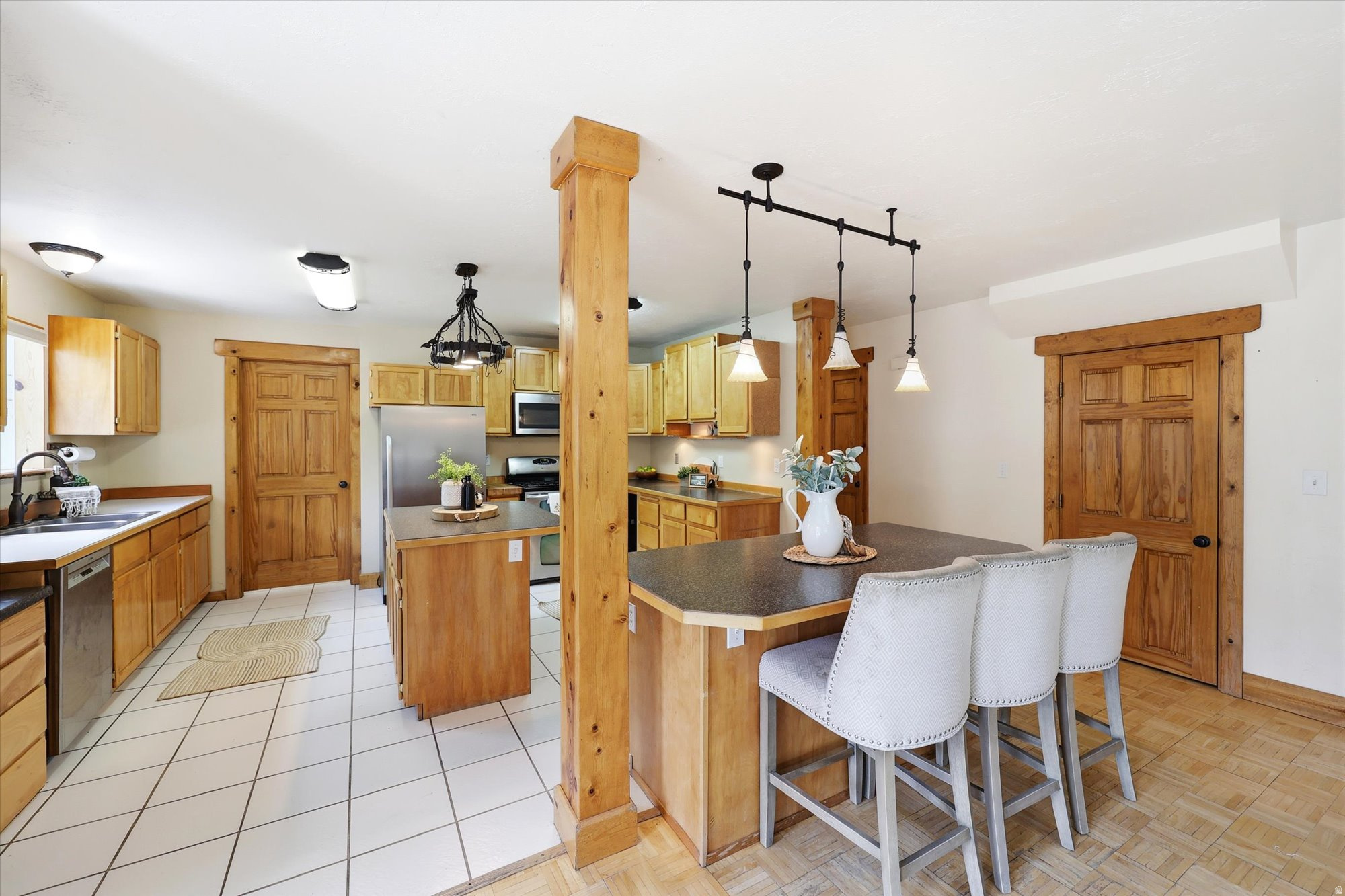 LOAFER CANYON - Residential