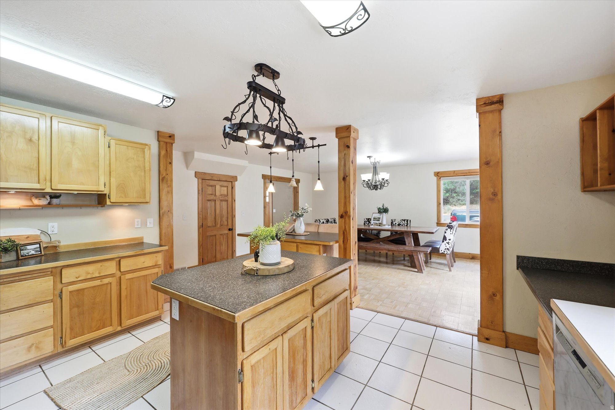 LOAFER CANYON - Residential
